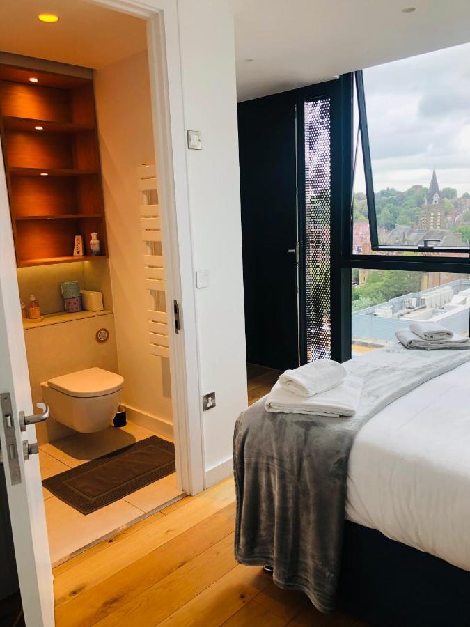 Luxury 2 Bedroom Apartment 20 Min From Central London Luaran gambar